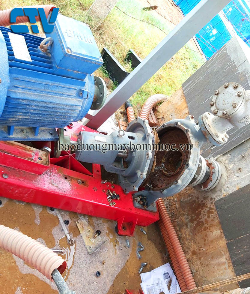 Nguyên nhân và cách khắc phục các lỗi máy bơm trục rời